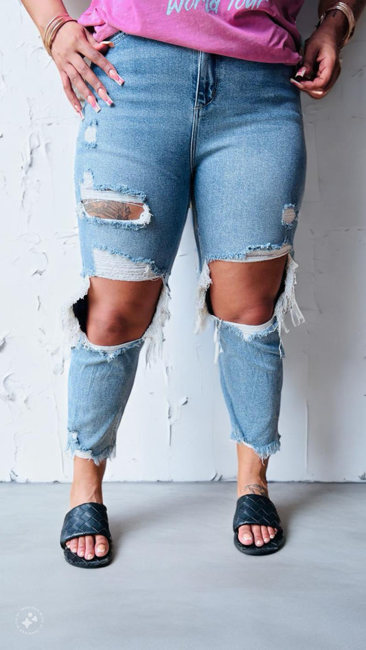 Chelsea Distressed Jeans